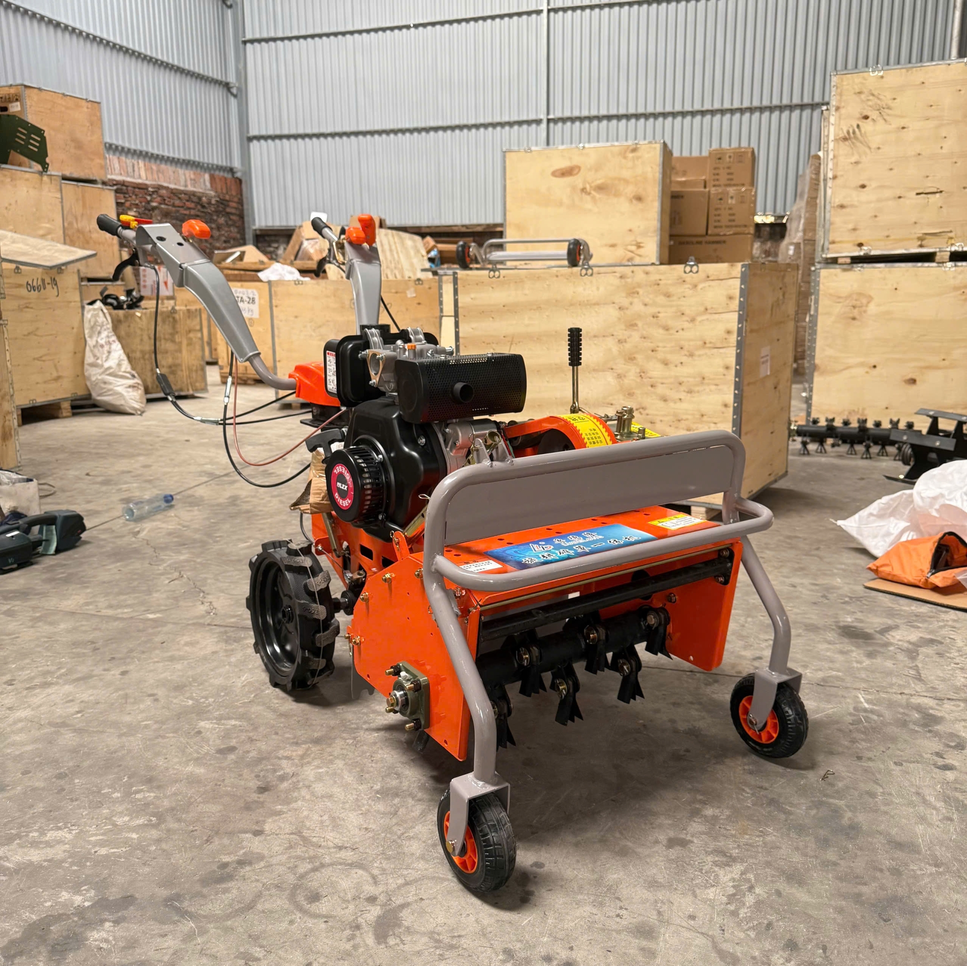 Ảnh thực tế của máy băm cỏ 4 chức năng 173f có đề