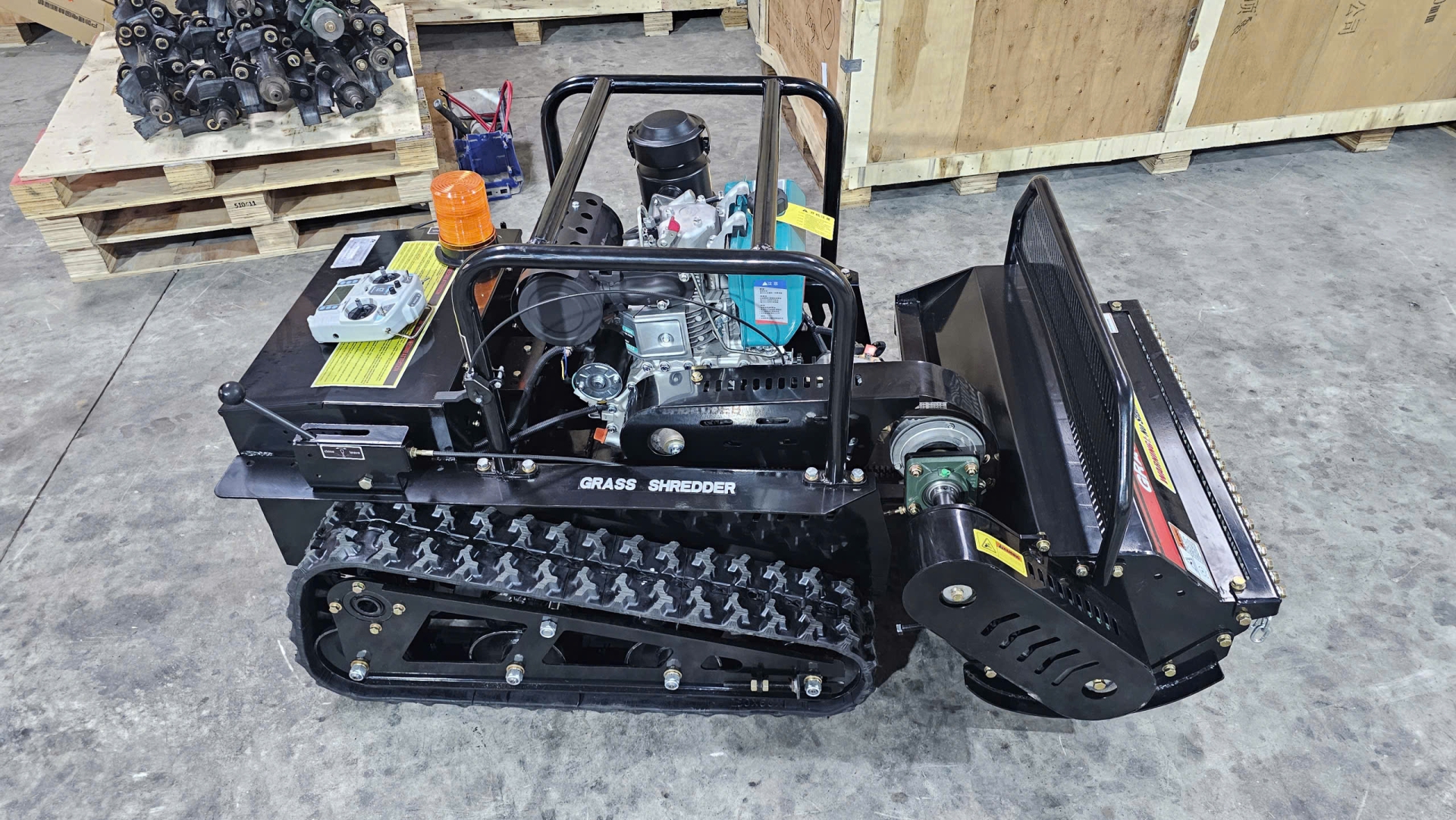 robot băm cỏ 15hp trục băm 80cm