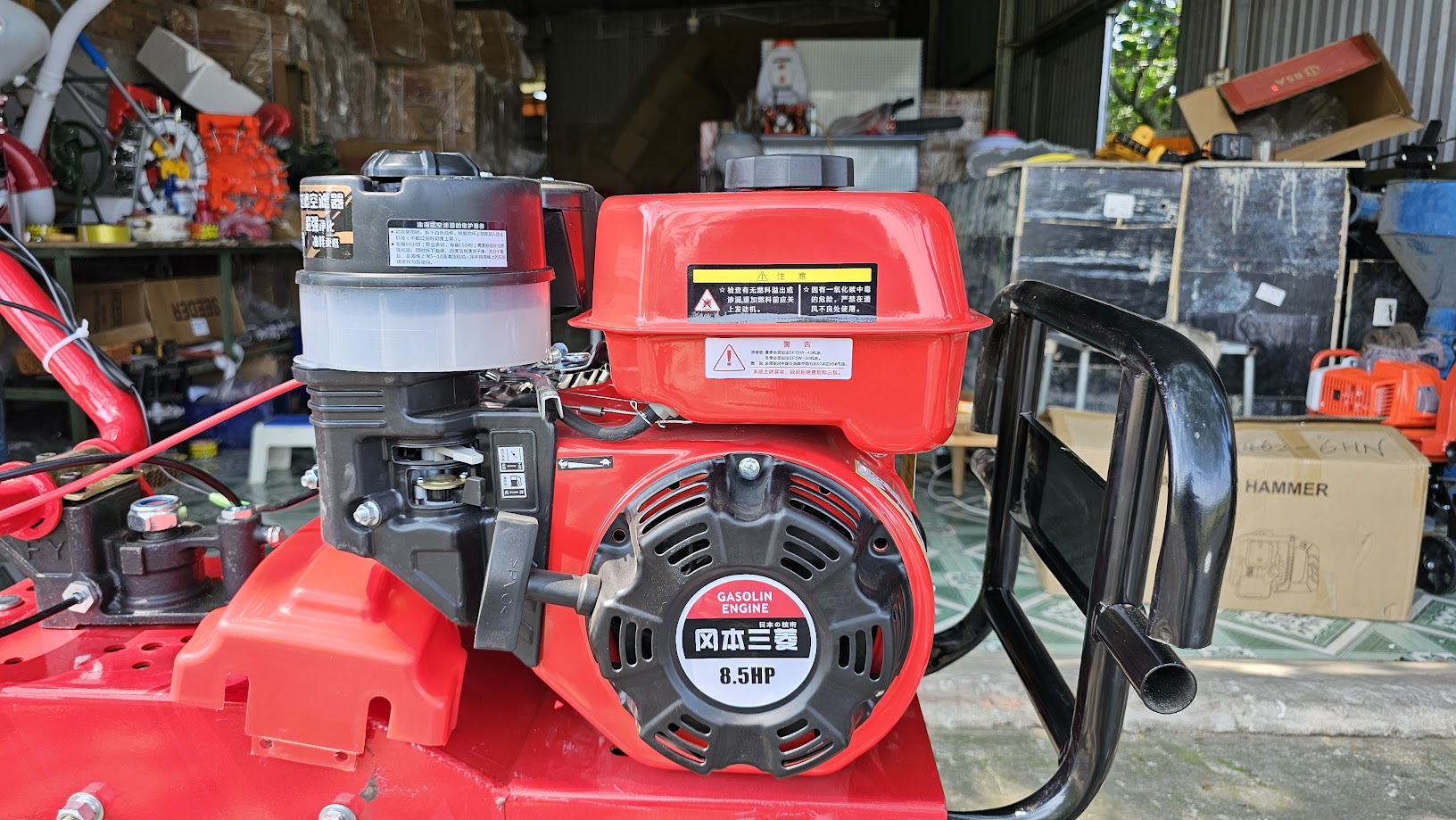 Máy cày bánh xích chạy xăng công suất 8.5HP